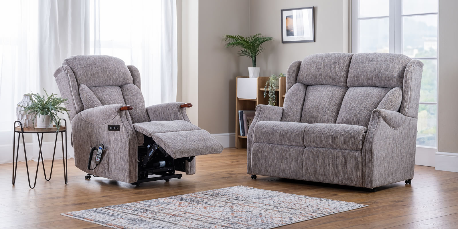 Celebrity Furniture Canterbury Range Recliner Sofa Roomset